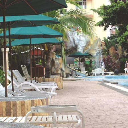 Ruiyas Sea View Condominium Portdickson Port Dickson Eksteriør billede